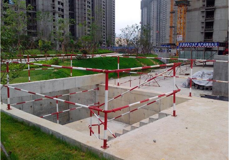 成都木踏板施工围挡