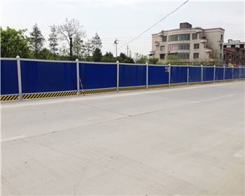 绵阳木踏板施工围挡 绵阳木踏板施工围挡