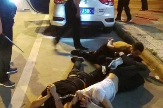 新奥今晚特马上9点30和女子持械打砸多辆车与女子持械打砸多辆车视频