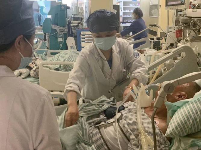 2025新澳门开奖记录和吃剩菜后被送医抢救与吃剩菜住进icu