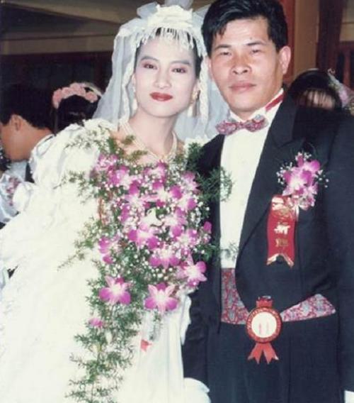 2005新澳正版免费大全和家外有家被判10个月与家里有人判刑